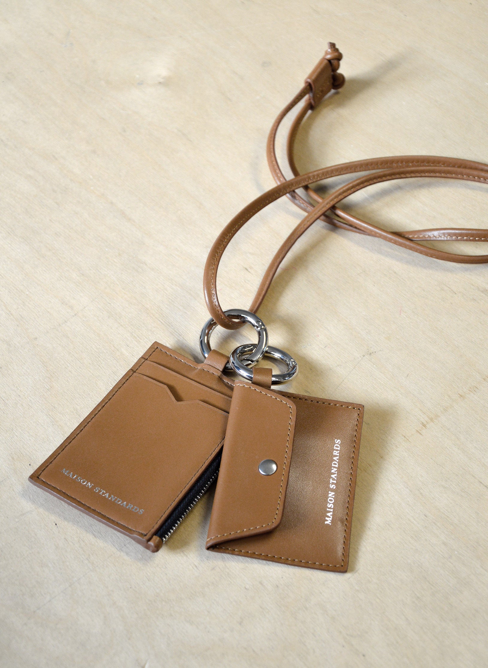 porte monnaie enveloppe cuir camel