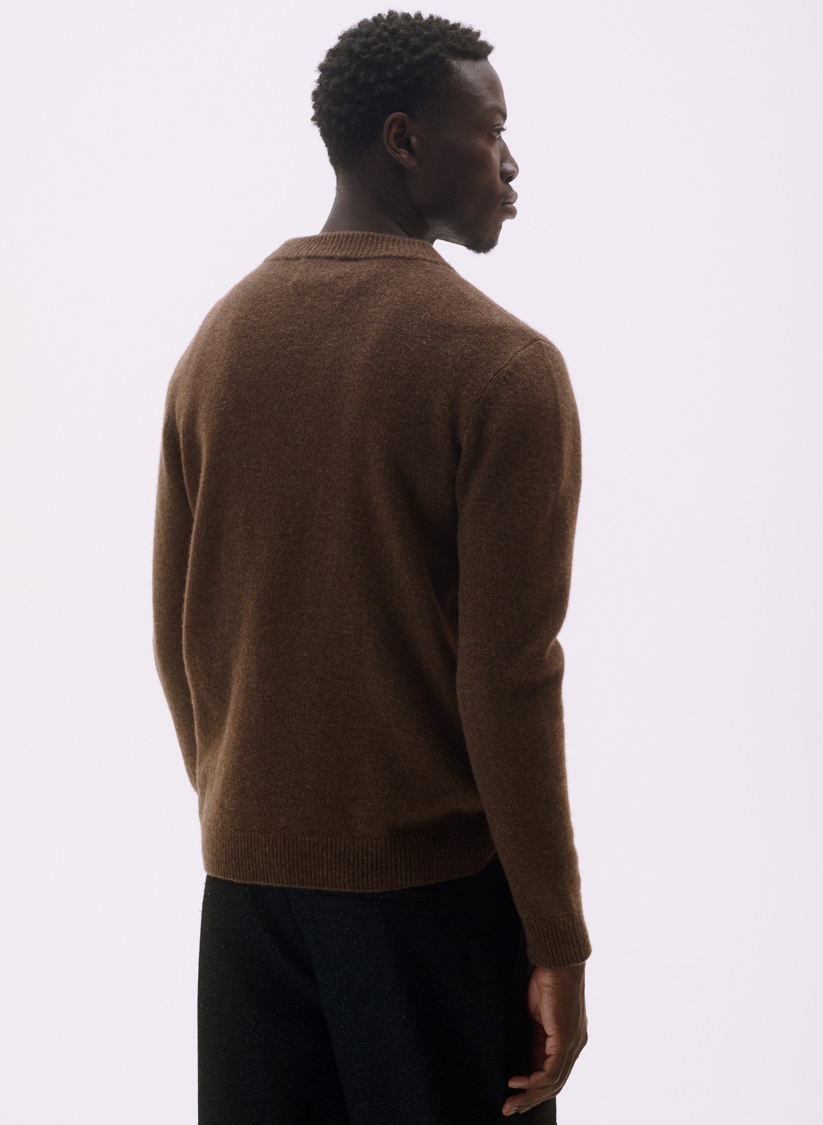 pull ras du cou laine marron homme femme unisexe