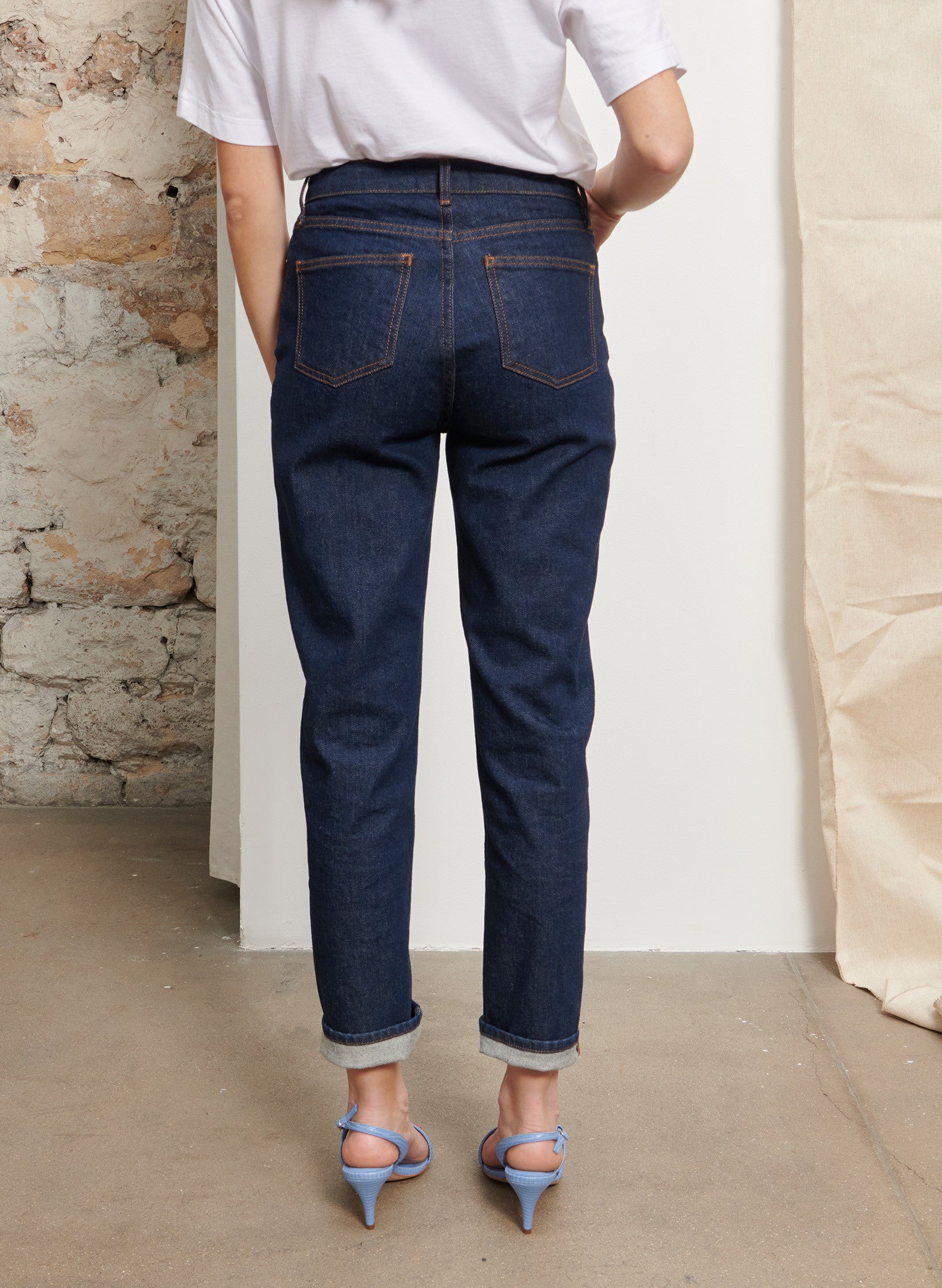 jean mom brut taille haute femme