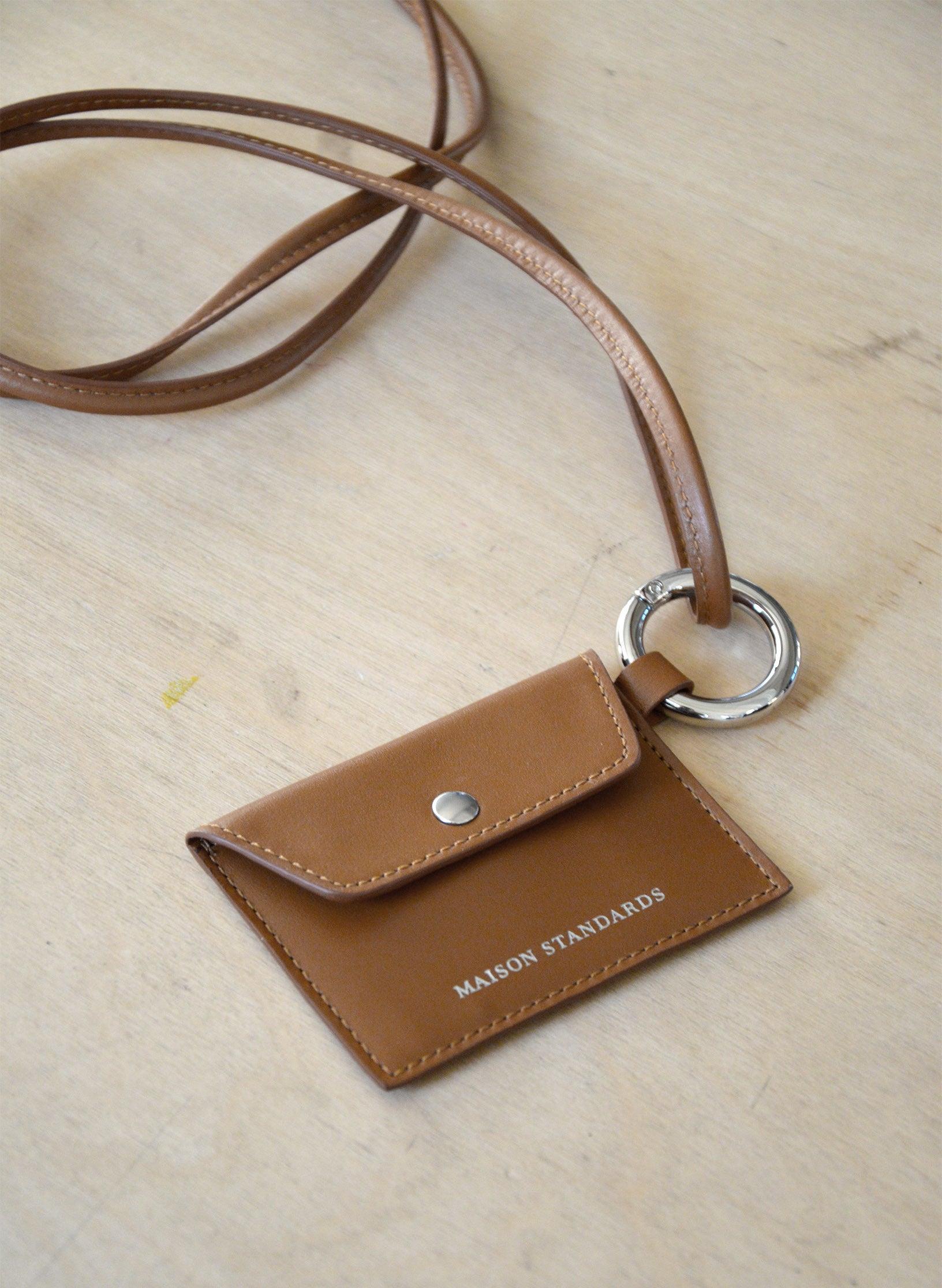 porte monnaie enveloppe cuir camel