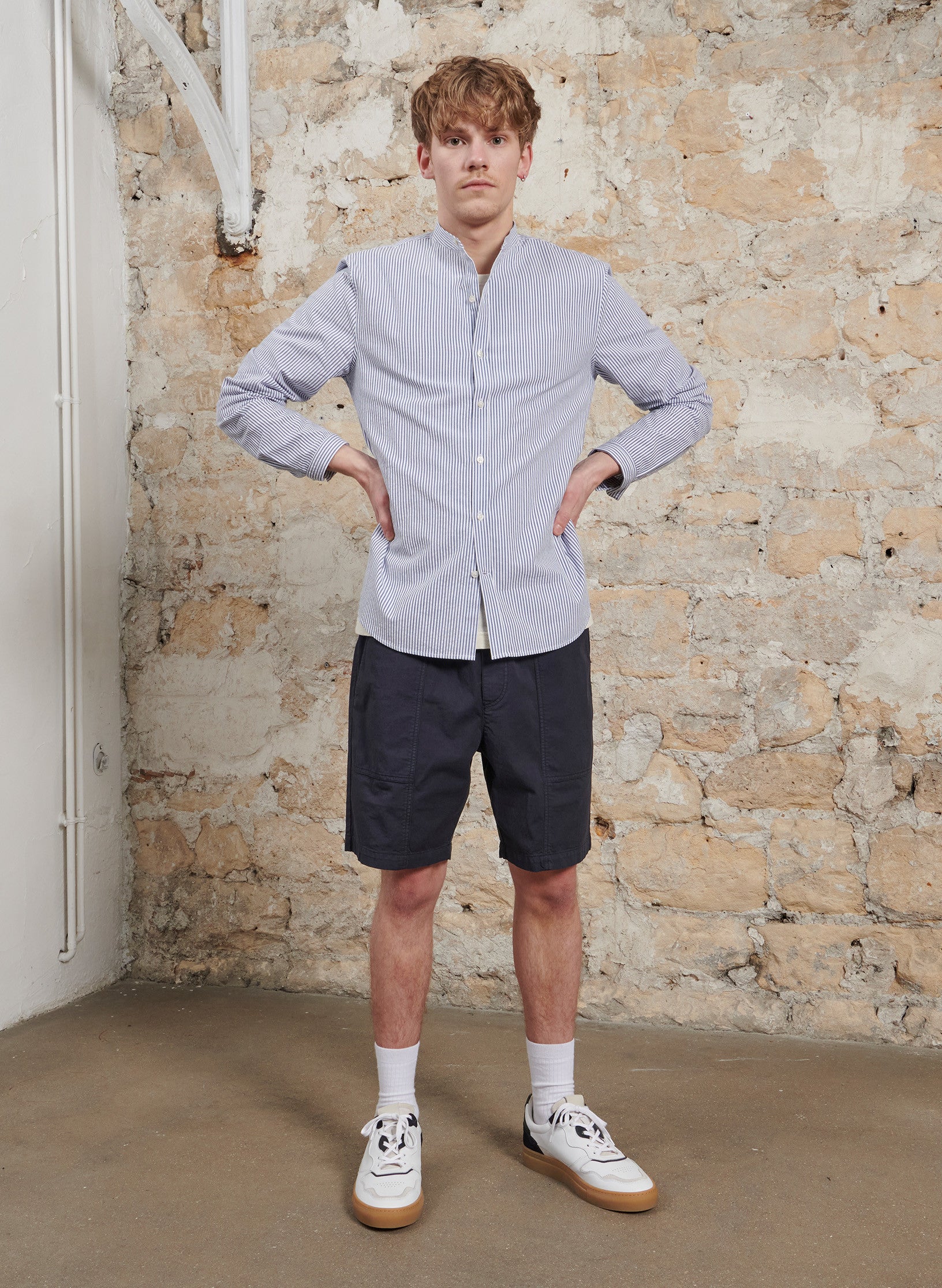 chemise col mao seersucker raye bleu