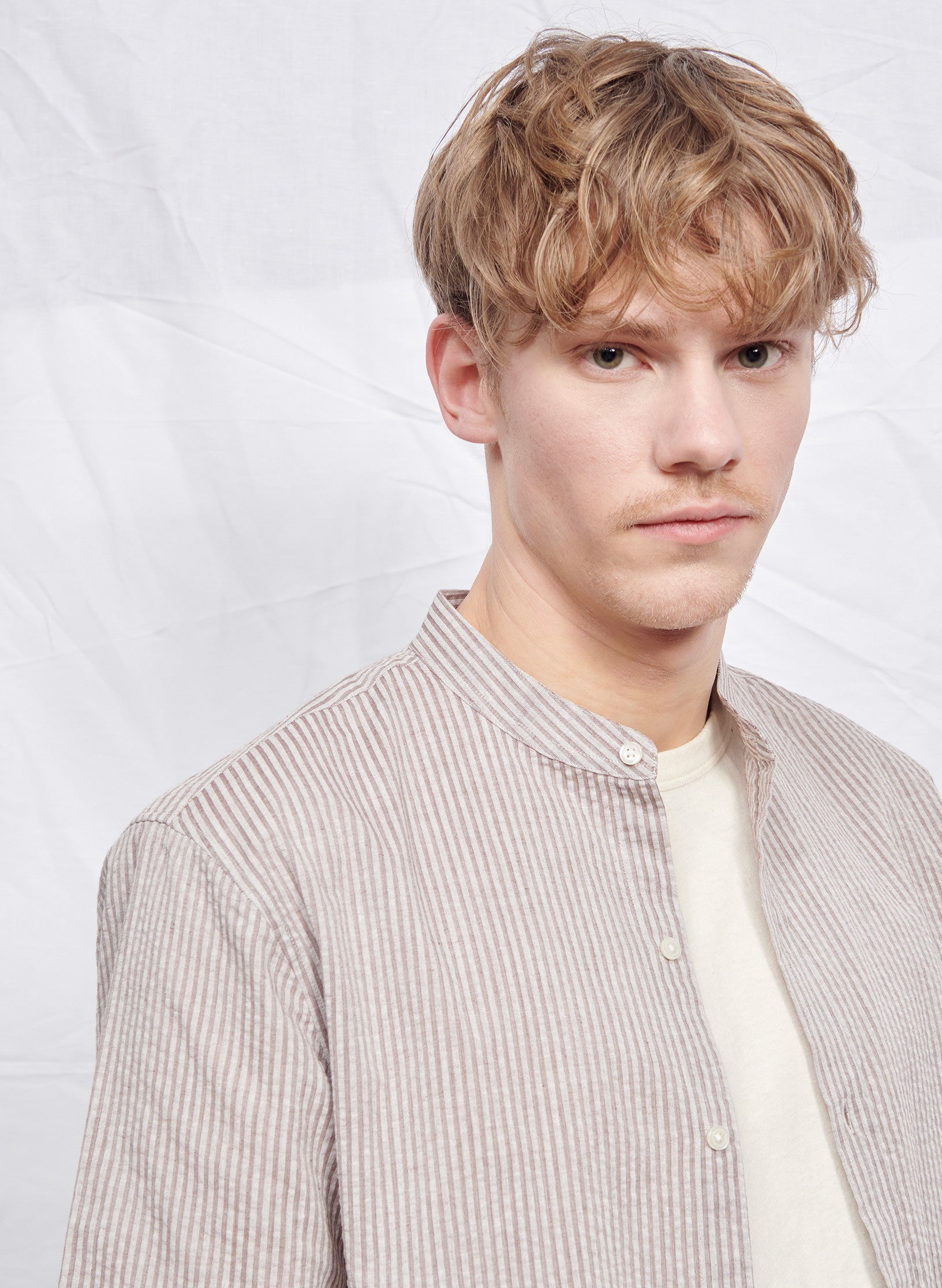 chemise col mao rayee rose homme