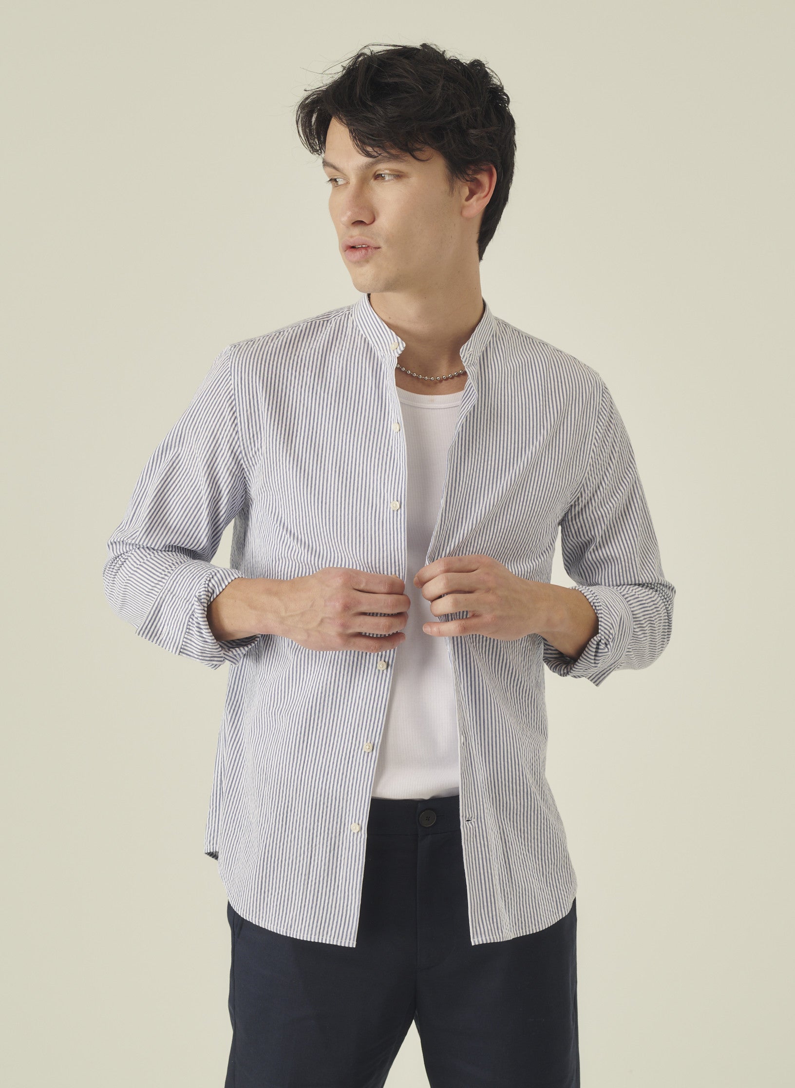 chemise col mao seersucker